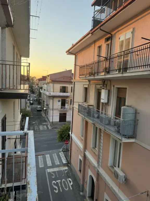 Villa in Via Regina Elena, Lamezia Terme, 1 bagno, con box, 265 m²