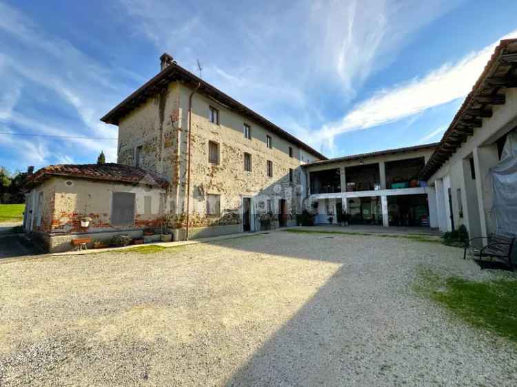 Casa colonica via Sottomonte 171, Centro, Manzano