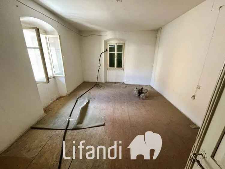 Terratetto unifamiliare 329 m², da ristrutturare, Faedo, San Michele all'Adige