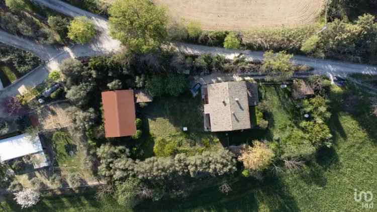 Vendita rustico 8 locali di 240 m² in Recanati (62019) - 117316 - iad