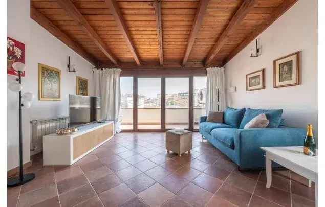 Affitto 3 camera casa di 113 m² in Cagliari