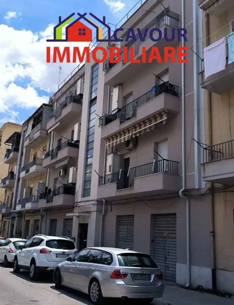 Trilocale viale Sicilia 84, Centro, Caltanissetta