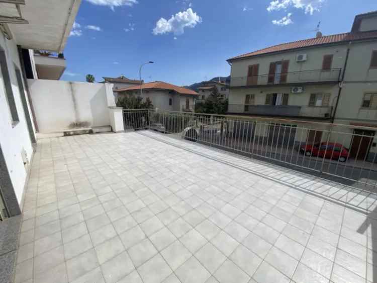 Appartamento in Via Fragale, Torrenova, 1 bagno, 102 m², 1° piano