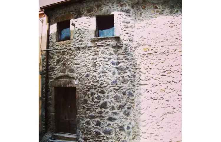 Casa indipendente in vendita a Santu Lussurgiu, Via Costituzione 2