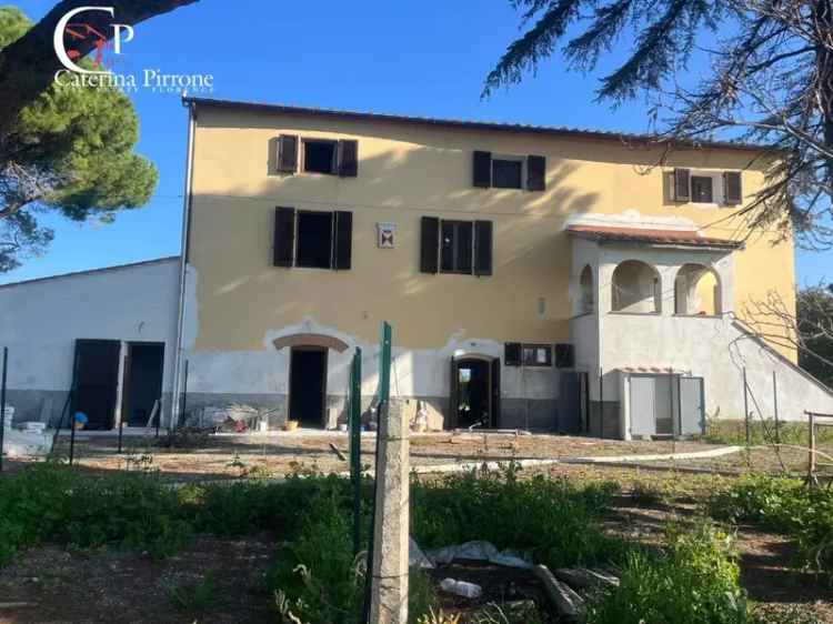 Appartamento in Via della Bonifica, Piombino, 6 locali, 1 bagno