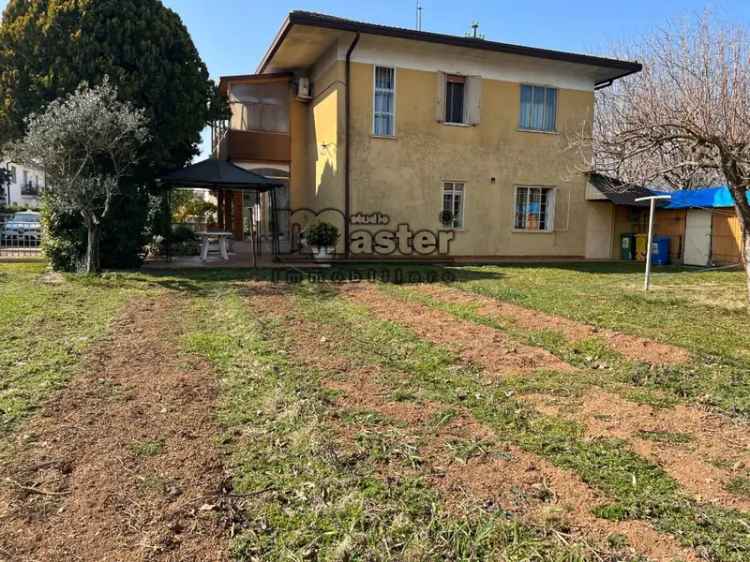 Villa singola in VIA S.LUCA, Paese, 5 locali, 2 bagni, 250 m²