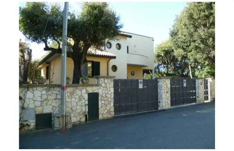 Villa in vendita a San Vincenzo