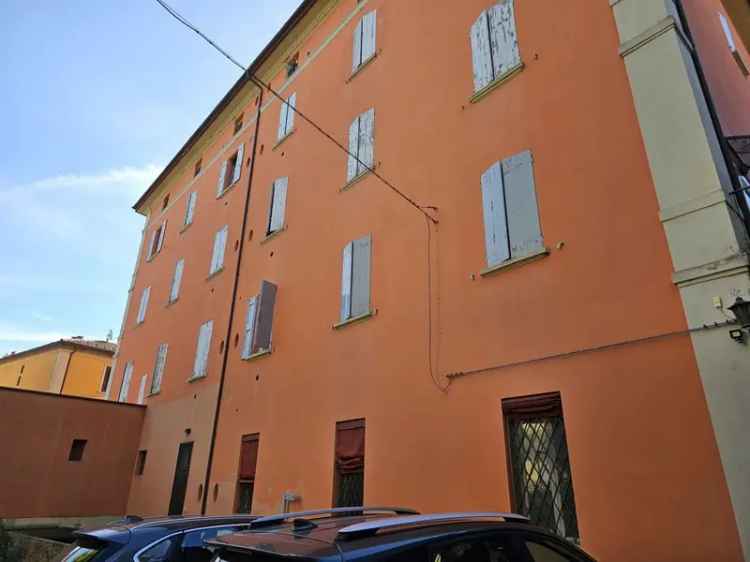 Appartamento in Via Castiglione, 91, Bologna (BO)