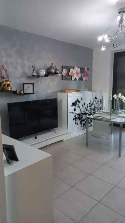 Appartamento in Via natali, Livorno, 5 locali, 2 bagni, garage, 105 m²