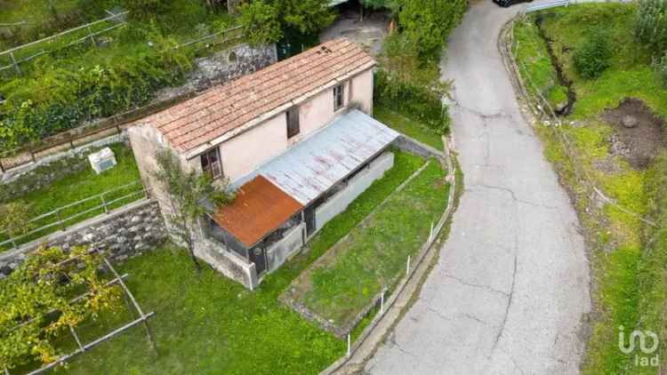 Vendita casa 5 locali di 61 m² in Neirone (16040) - 126596 - iad