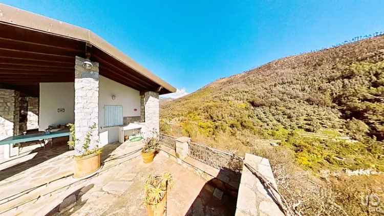 Vendita casa indipendente 6 locali di 160 m² in Ventimiglia (18039) - 113667 - iad