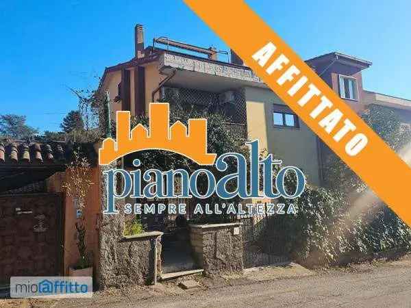 Appartamento In Affitto in Grande Raccordo Anulare, Roma, Lazio