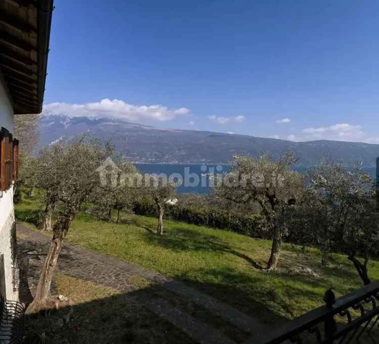 Villa unifamiliare, da ristrutturare, 330 m², Centro, Gargnano