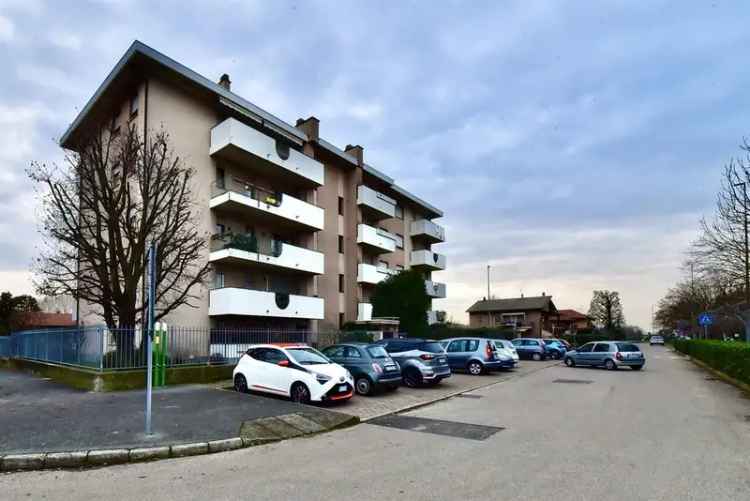 Trilocale in vendita in Via Donati 7, Saronno -  n° 467450