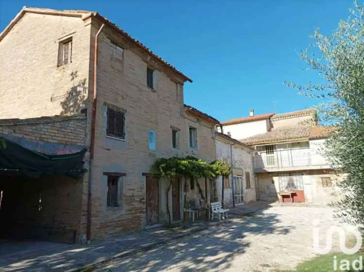 Villa unifamiliare via Castelrosino, Borgo Minonna, Jesi