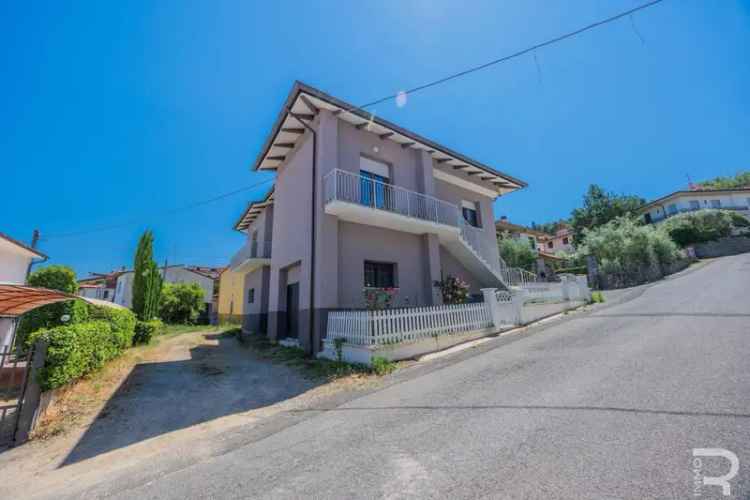 Villa unifamiliare via Trento, Badia Agnano, Bucine