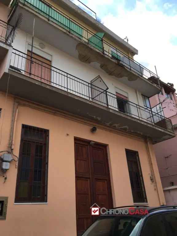 Appartamento in Via della Pace, Messina, 5 locali, 1 bagno, 120 m²