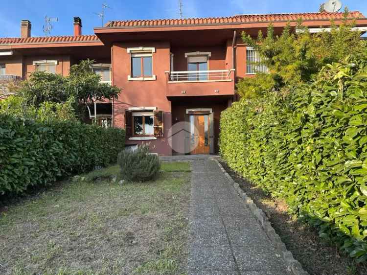 Villa a schiera in vendita