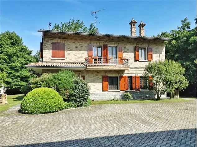 Villa in Via Asinari, 12, Malalbergo (BO)