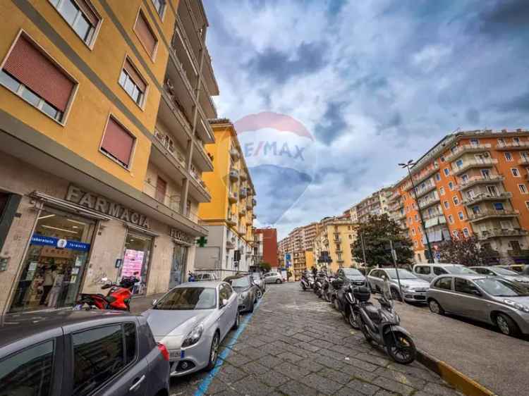 Quadrilocale piazza Leonardo 9, Vomero, Napoli