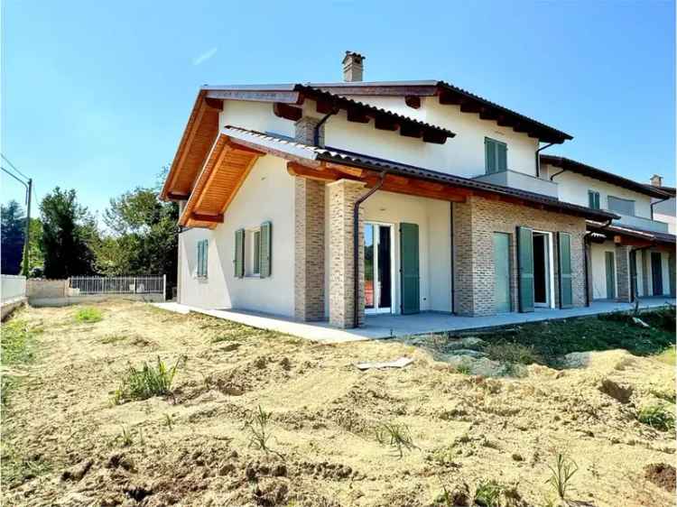 Villa 5 Locali Valfenera Giardino Garage Nuova