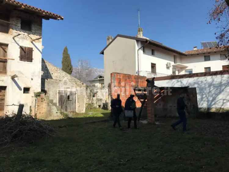 Rustico via Garibaldi 19, Aviano Castello, Aviano