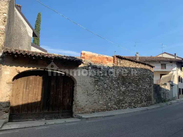 Rustico via Pietro Zorutti, Centro, Mereto di Tomba