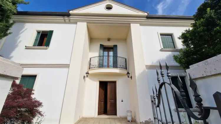 Villa in Via franceschini 30, Este, 15 locali, 3 bagni, 480 m²