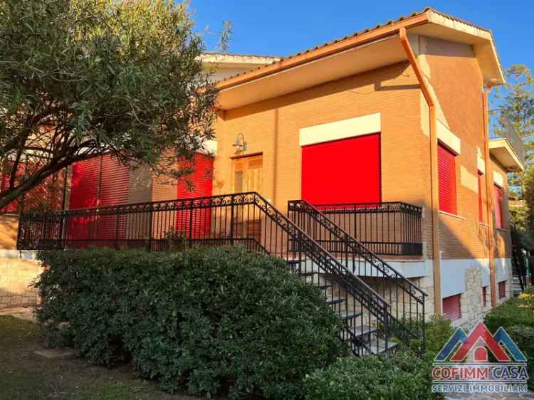 Villa a schiera via Friuli Venezia Giulia 4, Lungomare Circe, Via Badino, Terracina