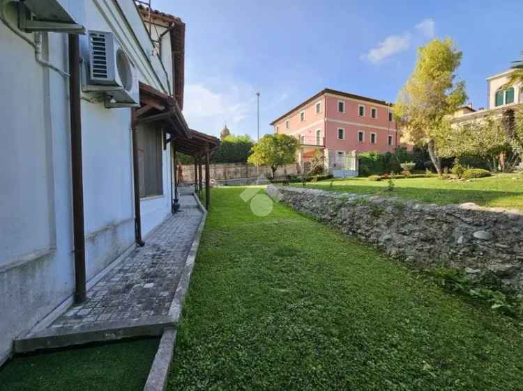 Quadrilocale via Vittorio Emanuele 20, Centro, Colli del Tronto