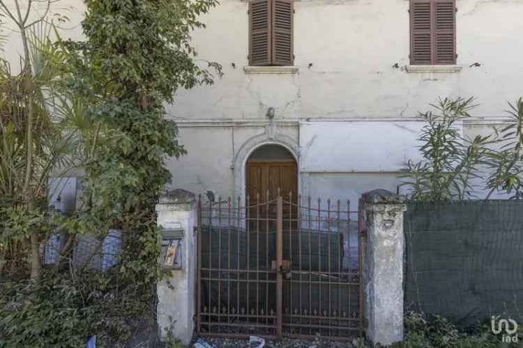 Vendita casa indipendente 0 locali di 200 m² in Osimo (60027) - 90945 - iad