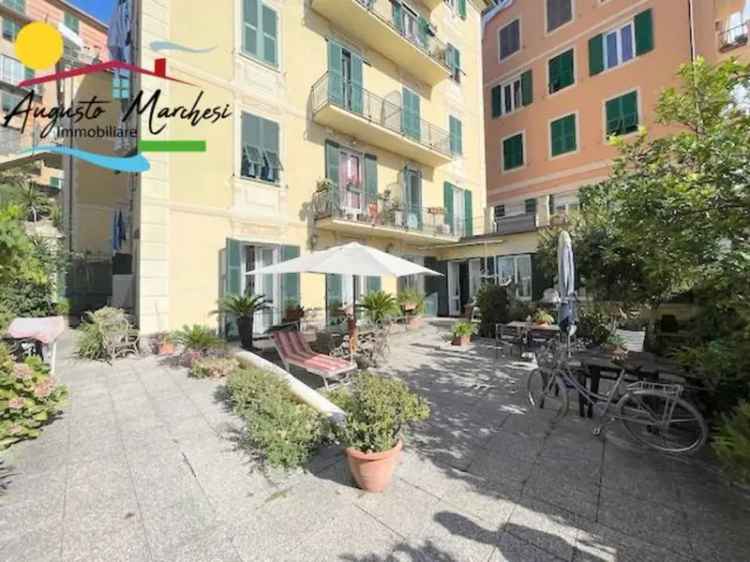 Appartamento in VIA ROMANA, Recco, 9 locali, 2 bagni, 170 m²