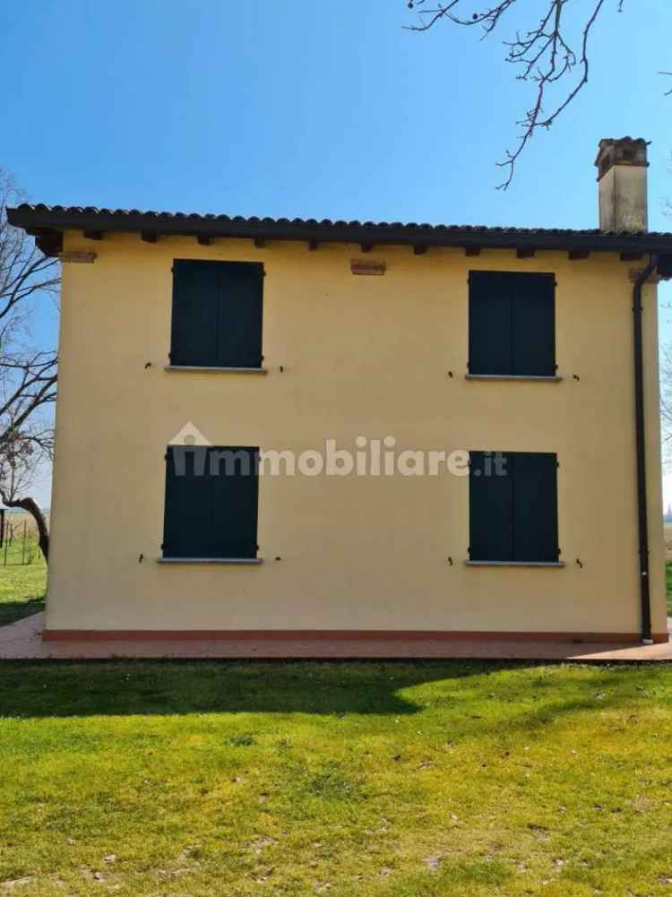 Villa unifamiliare via Signata 1510, Crevalcore