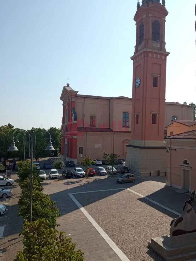 Appartamento in Via Renazzo, 58, Cento (FE)