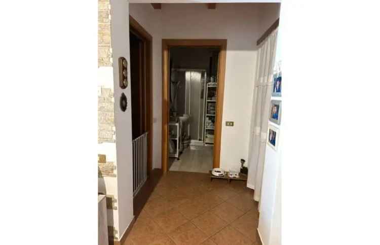 Nocera Umbra Villa Indipendente 170mq Giardino 900mq 2 Appartamenti