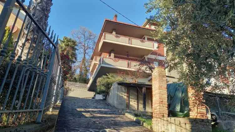 Villa a schiera in Strada Provinciale 18, Colli del Tronto, 10 locali