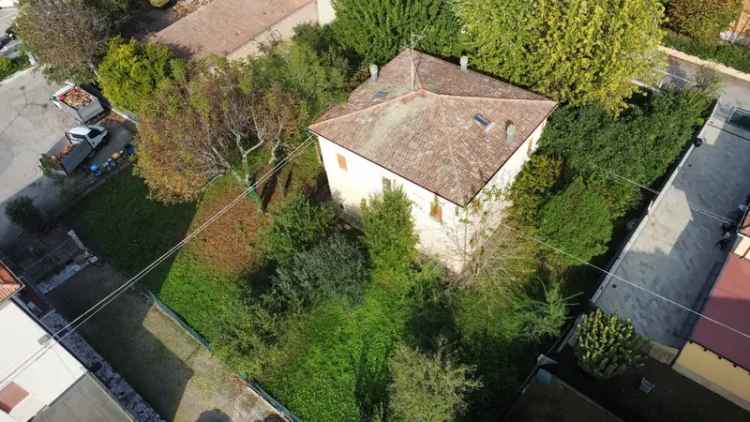 Terreno edificabile in , Castelnuovo Rangone (MO)