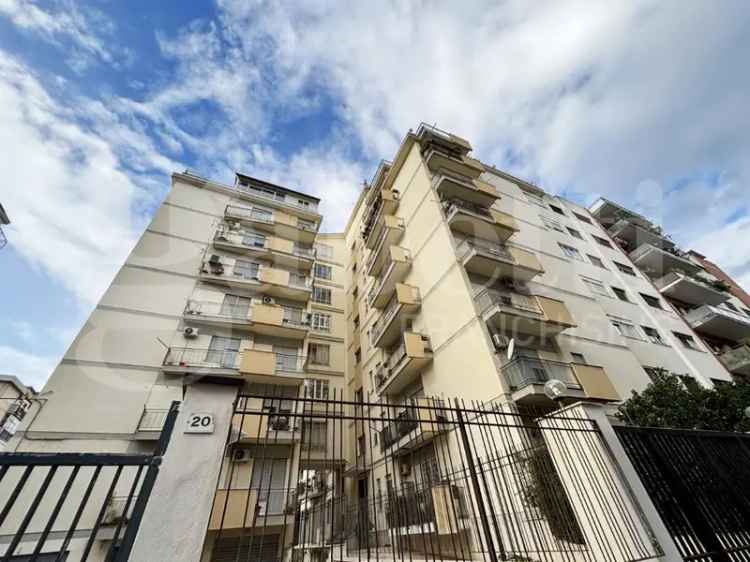 Appartamento in Via Abruzzi 57, Palermo, 5 locali, 2 bagni, 145 m²