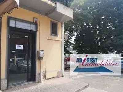 Negozio in Affitto, 1 Locale, 25 mq, Frosinone (Centro) - Frosinone (Centro) - Case altro Frosinone