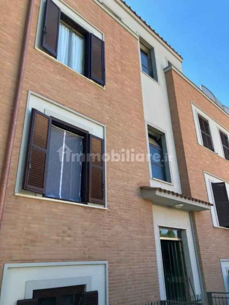 Quadrilocale 115 mq Appio Claudio Roma