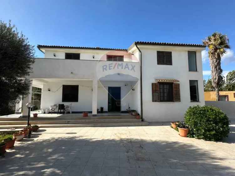 Villa in Via della mica, Siracusa, 11 locali, 3 bagni, 269 m²