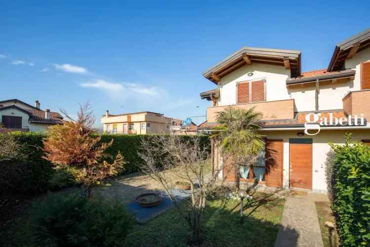 Villa a schiera in Via Caduti della libertà, Verderio, 3 locali