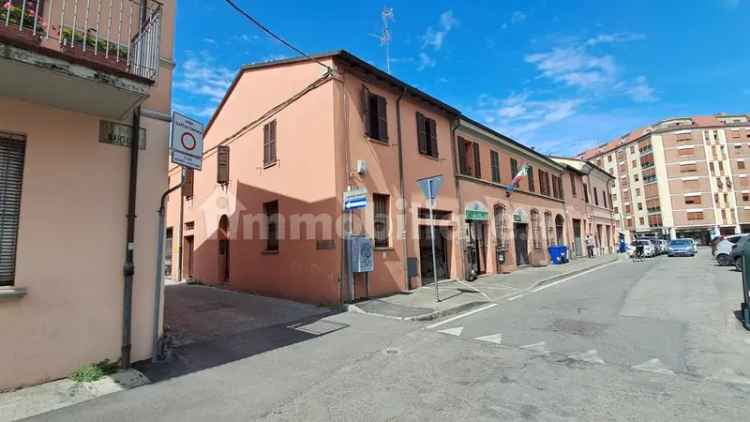 Terratetto unifamiliare piazza del Carmine, Centro Storico, Forlì