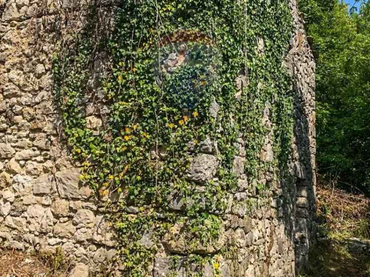 Rustico in vendita a Rocchetta a Volturno