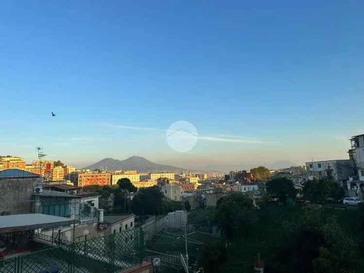 Bilocale salita Scudillo 59, Stella - Materdei, Napoli