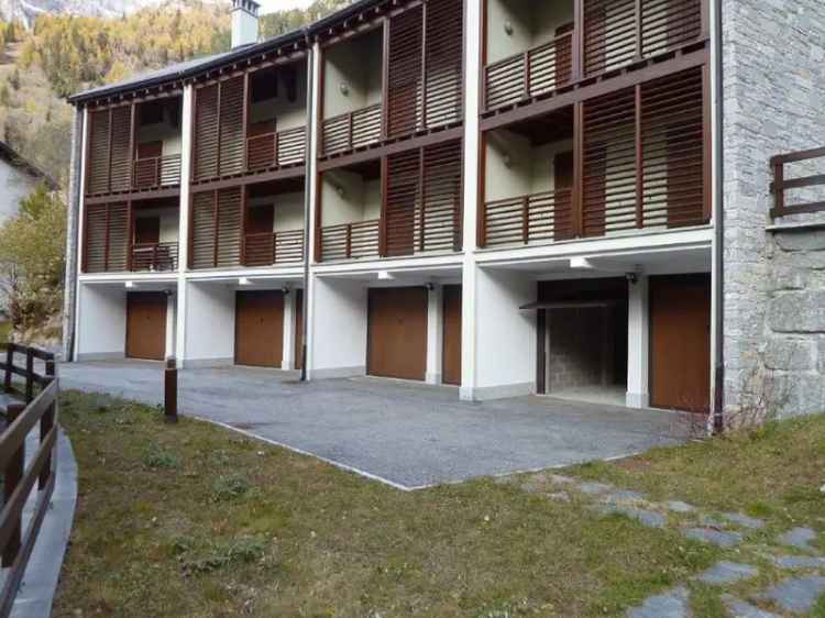 Appartamento in Via San Domenico -, Varzo, 6 locali, 2 bagni, 90 m²