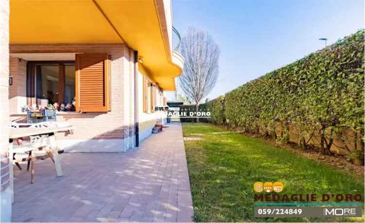 Villa in Stradello San Giuliano, Modena, 8 locali, 3 bagni, garage