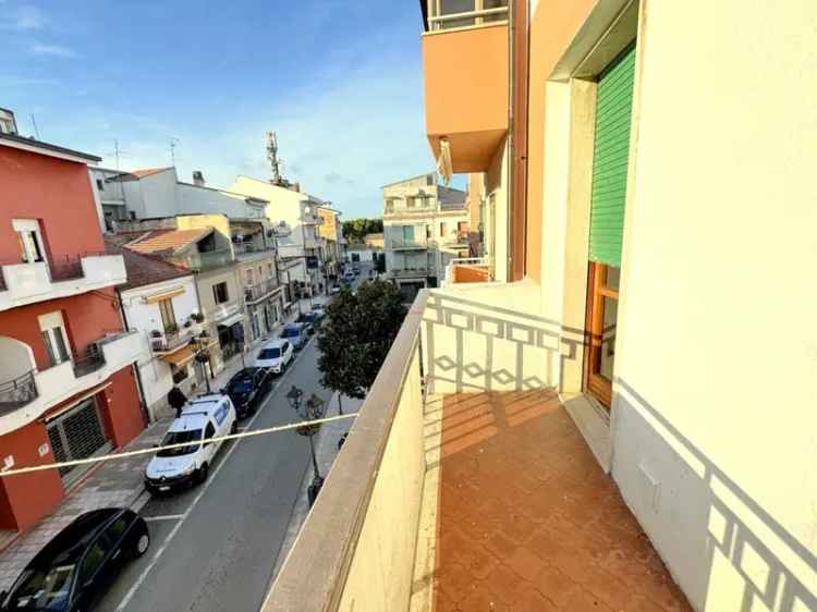 Appartamento in Via Roma, 14, San Salvo (CH)