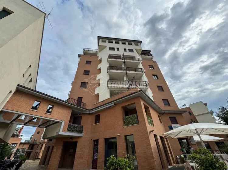 Trilocale piazzale Guglielmo Marconi 70, Chieti Scalo, Chieti