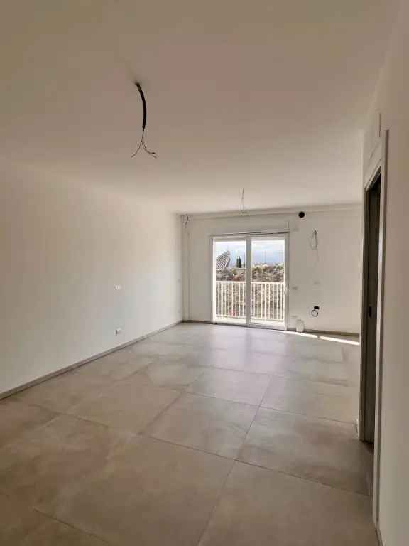 Appartamento in Via Arturo Galletti, Fermo, 73 locali, 2 bagni, 73 m²